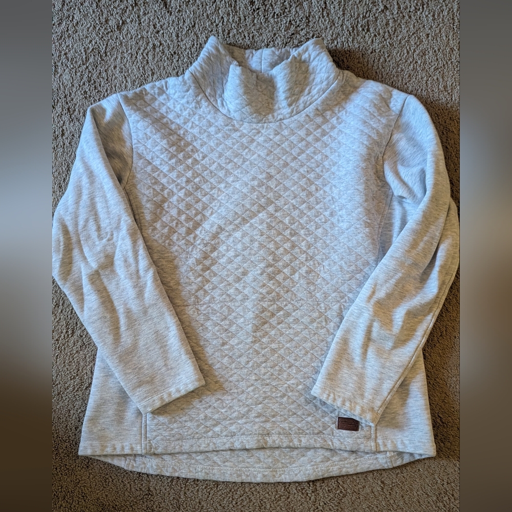 L.L. Bean Light Gray Quilted Top